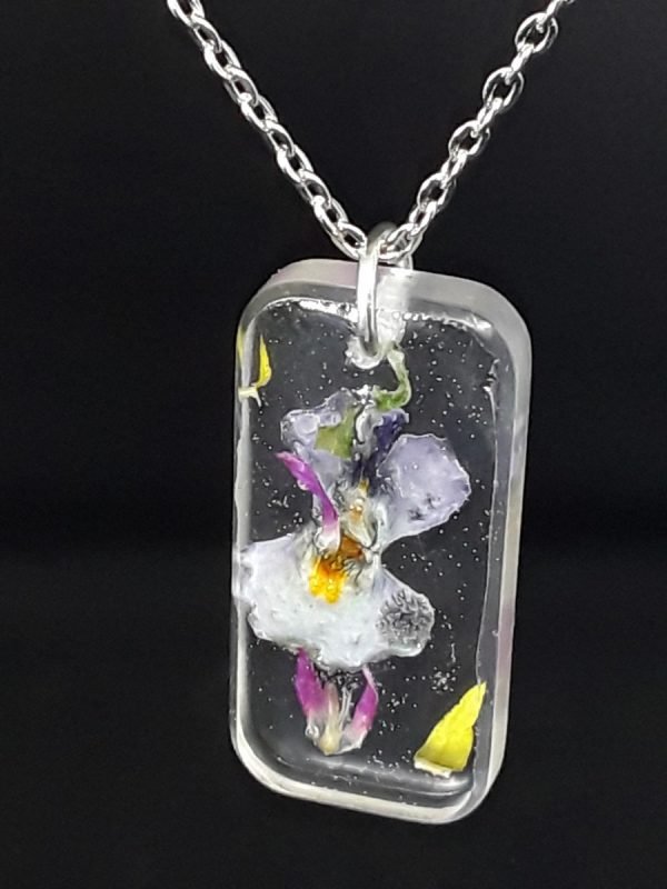 Resin Flower Pendant - Image 3