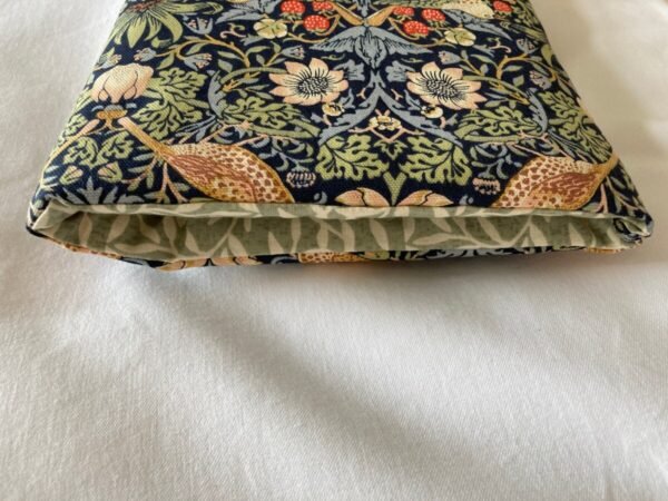 William Morris 'The Strawberry Thief' Padded Book Sleeve /Book Pouch /Book Protector/Book Lover Gift /Bookworm /Paperback cover - Image 5