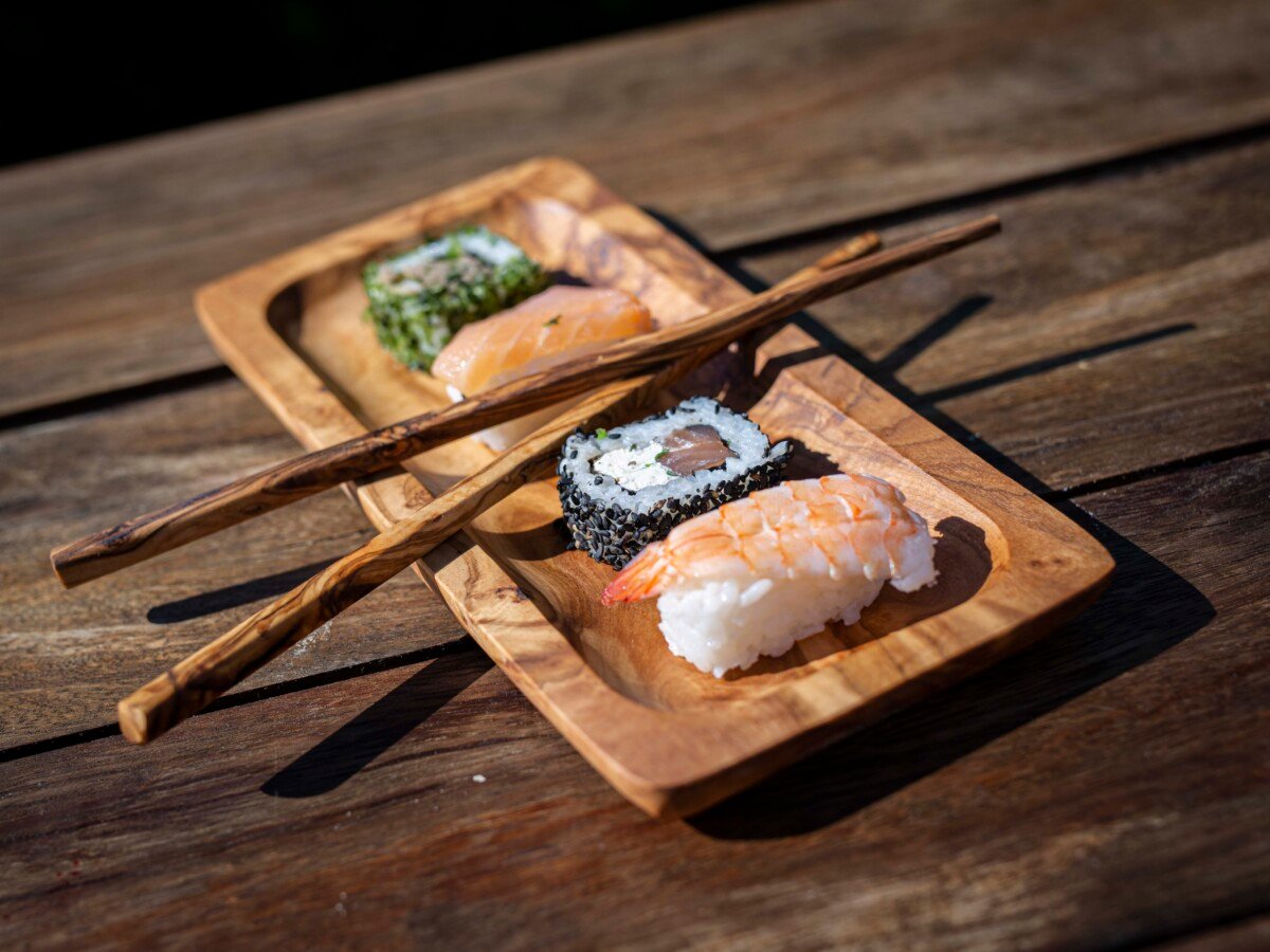 Olive Wood Sushi Plate, Sushi Serving Tray, Sushi Gift For her, Unique  Serving Board, Handmade Sushi Set, Sushi Accessory, Custom Chopsticks