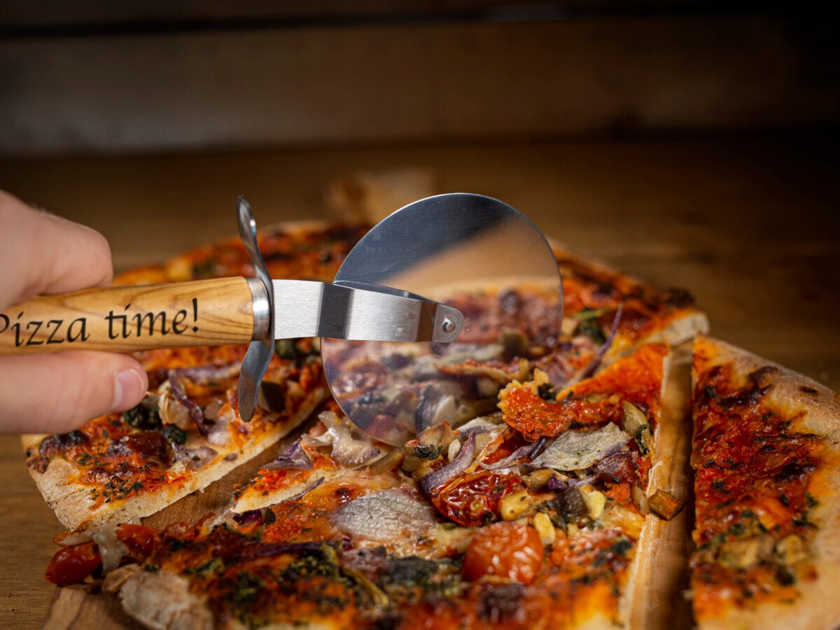 The Best Pizza Cutters and Pizza Wheels of 2023