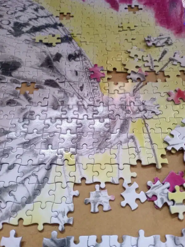 Pink butterfly jigsaw - Image 7