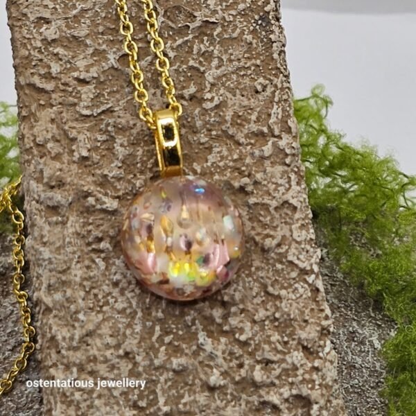 resin pendant necklace